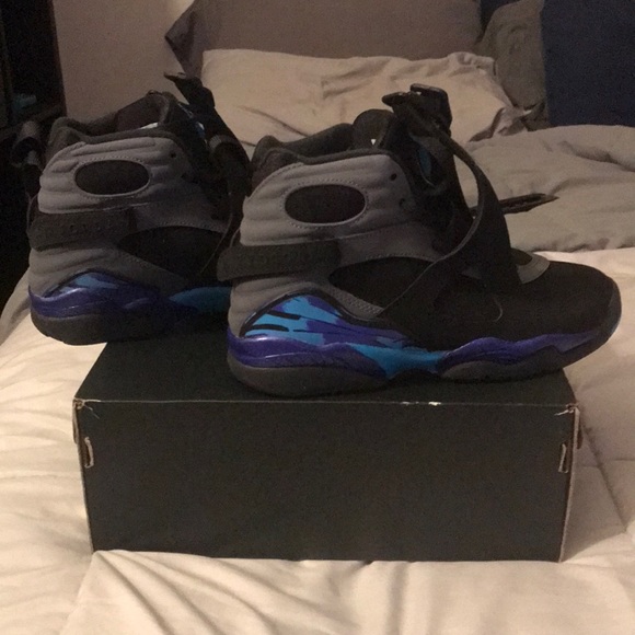 Air Jordan Retro 8 Aquas - Picture 2 of 8